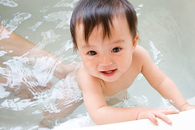 赤ちゃんを雑菌風呂に入れないで！